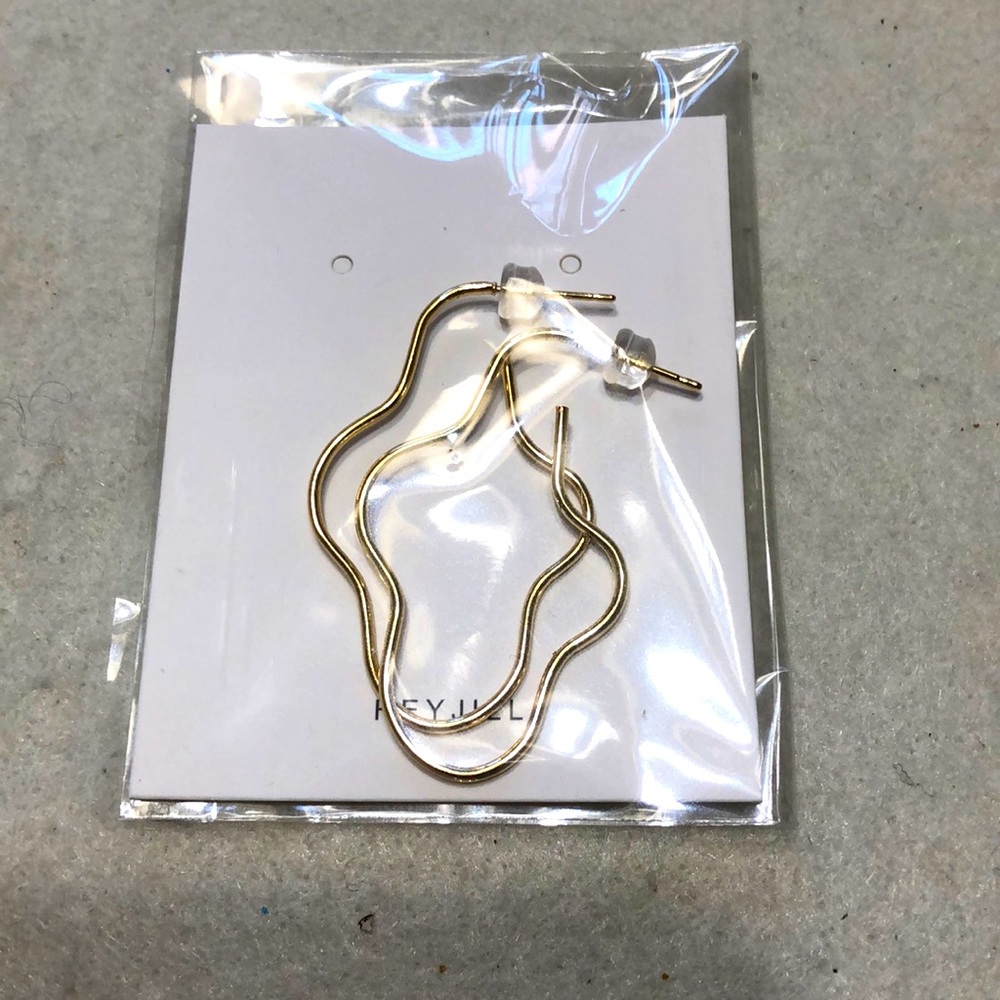Earings